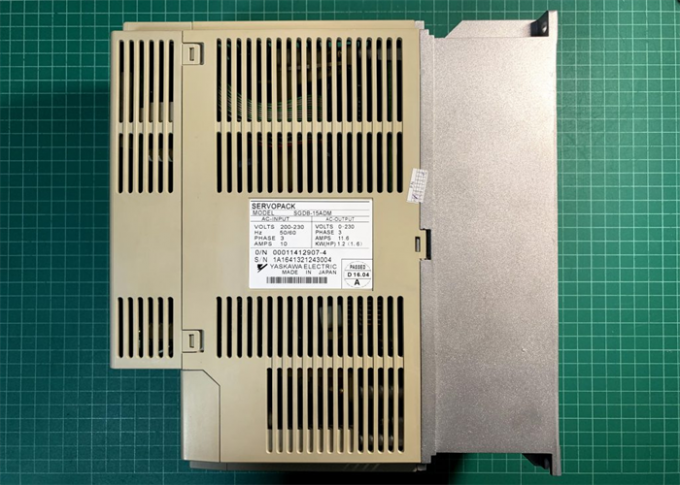 Yaskawa SGDB-15ADM Servo Drives Industry Brand Original New Box 0