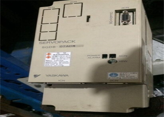 Yaskawa SGDB-07ADM AC SERVO AMPLIFIER 200V 0.7KW Kontrol Posisi Kecepatan Torsi