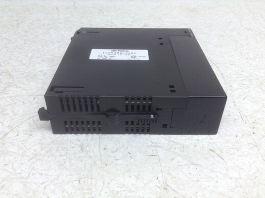 GE FANUC SERIES 90-30 PLC Modul I/O Digital 125 VDC IC693MDL752