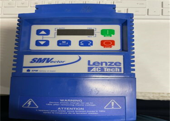 Lenze ESV371N01SXB DRIVE 0,37 KW KEYPAD STANDAR 120 VAC (DOUBLER OUTPUT) ATAU 240 VAC