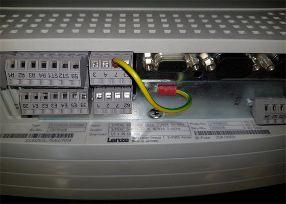 Lenze EVS9326-ESV004 SERVO CONTROLLER 400/480 VAC 11 KW (14.75 HP) SERVO INVERTER