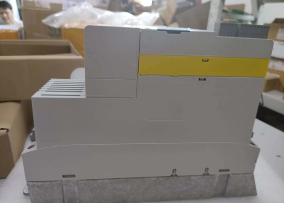 8400 SERIES PEMASANGAN STATELINE 1,5 KW (2,0 HP) 400/500 VAC 3/PE LINGKUNGAN KASAR KONDISI ambien E84AVSCE1524VB0