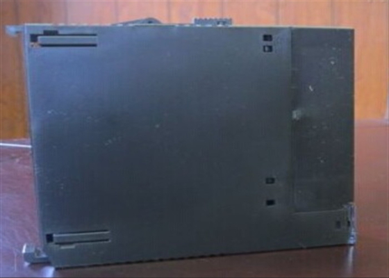 GE FANUC IC693CHS398 SERIES 90-30 KONTROLER LOGIK yang dapat diprogram (PLC)