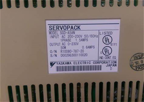 SGD-A5AN Yaskawa 230V AC Servo Drives Brand baru dalam kotak asli