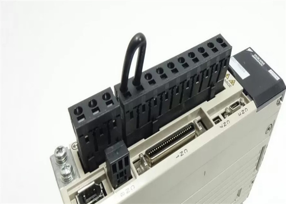 SGDV-7R6A05A Yasakwa Brand New AC Servo Amplifier 1kw Dalam Asli