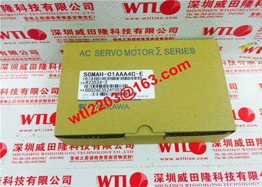 Yaskawa AC Industrial Servo Motor  SGMAH-01AAA4C-E  100W  200V BRAND NEW