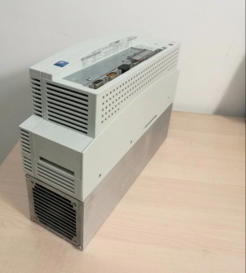 LENZE EVS9324-CIV003 SERVO CONTROLLER SERI 9300 SERVO PLC COLD PLATE 3.0 KW