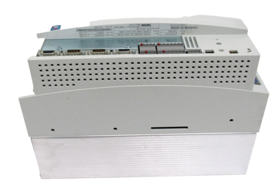 EVS9323-CSV004 LENZE SERVO CONTROLLER 9300 SERIES 400/480 VAC 1,5 KW