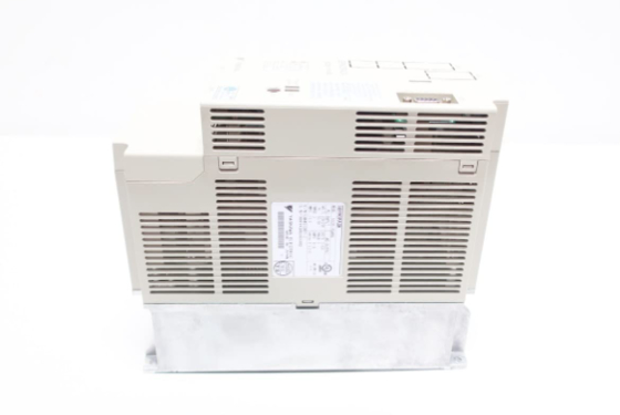 Yaskawa SGDB-15ADG AC SERVO AMPLIFIER 200-230V 10A 1.3KW Kontrol Posisi