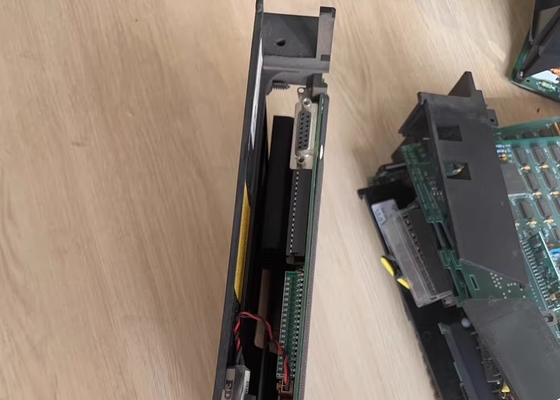 GE Fanuc IC697CPM790 Kinerja Sistem Kontrol PLC Redundansi Modular Tiga Kali Lipat