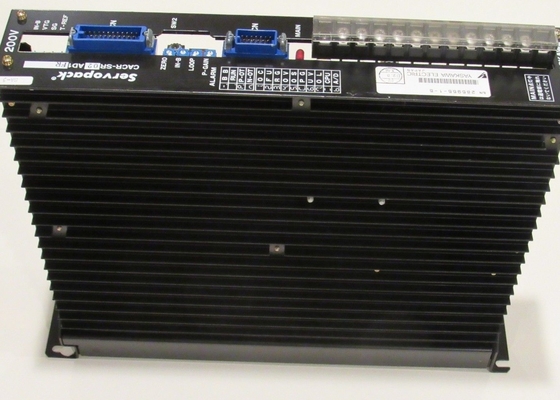 Yaskawa CACR-SR02-AD1-FR Peralatan Servo Motor Baru 200V Tegangan