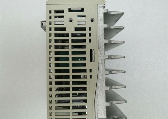 YASKAWA SGDH-04AE Industrial Servo Drive 200-230 VAC 50 / 60 Hz 30 Watt 55 Kw