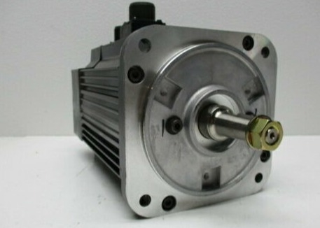 YASKAWA USAFED-05DA1 AC Servo Drive MOTOR 0,45 KW1500 RPM 3,8 A