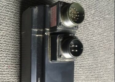 YASKAWA USAGED-02VBE11 Motor AC Servomotor 0.15KW 3A 200V Otomatisasi UE