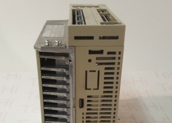 YASKAWA SGDH-05AE Servo Drive Amp Untuk Otomatisasi Robotika Mesin CNC