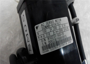 Industri YASKAWA SERVO MOTOR 100W 0.91A 0.318Nm Jepang SGMAH-01A1A21