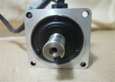 Yaskawa BARU ASLI AC SERVO MOTOR 0.637NM 3000r / mim SGMAH-02A1F-AP51