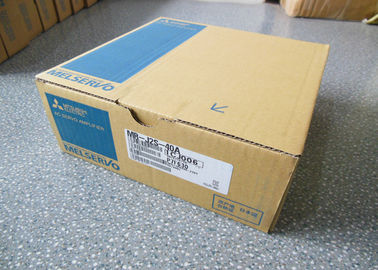 Mitsubishi Industrial AC SERVO Amplifier MR-J2S-40A-EG011 Drive 400W 170V 2.8A NEW
