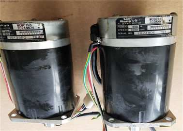 MC801NS302KNN26 Nidec Sankyo Industrial AC Servo Motor 800W Kecepatan Putar 3000