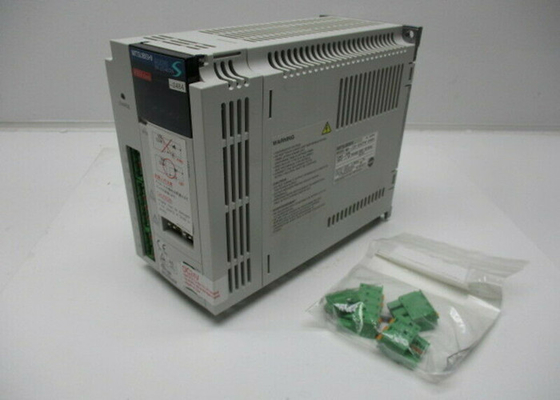 Mitsubishi DC Servo Drive MR-J2S-60CP4-S484 Industrial Amplifier 600W 1.4A Output 323V