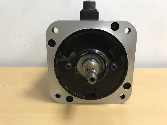 YASKAWA ELECTRIC MOTOMAN ROBOTICS USAFED-09-YR21 SERVO MOTOR