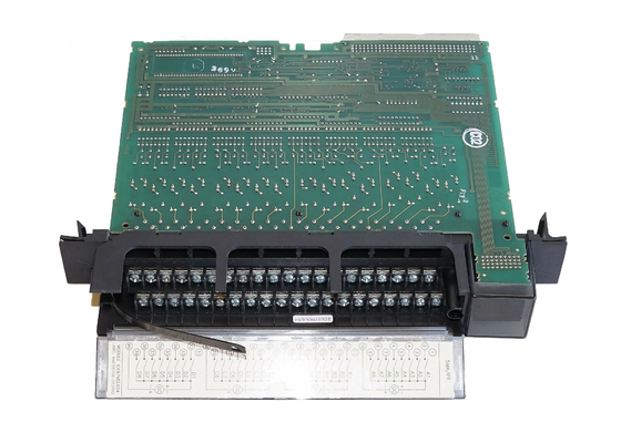 GE FANUC IC697MDL654 ， 48 VDC Positive/Negative Logic 32-Point Input Module