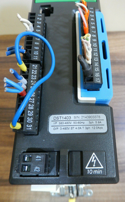 3098-0059 EMERSON  Control Techniques Servo Drive/Servo Control 3 PHASE 380-480 VAC 50/60 HZ