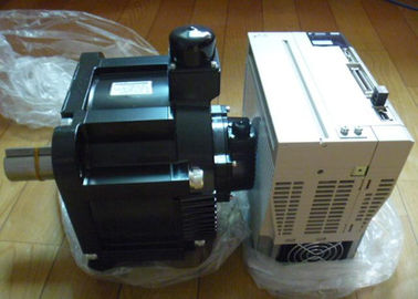2900W Daya Industrial Servo Motor Flange Mounting Dengan 20 Encoder Bit Resolusi SGMGV-44ADA21