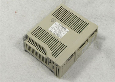Industrial Servo Drives Input 2.5AMPS  Yaskawa Servopack 100W  SGDA-01VP