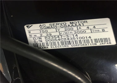 Yaskawa AC Industrial Servo SGMAH-08AAA41 750W 200Volt  3000RPM New original