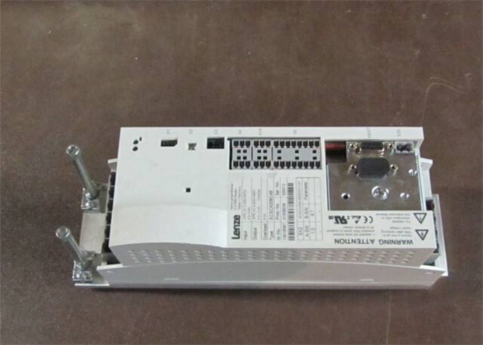Lenze ECSCA008C4B SERVO DRIVE DAYA INPUT: 2/PE DC 0-565 V / 675V 8 AMP