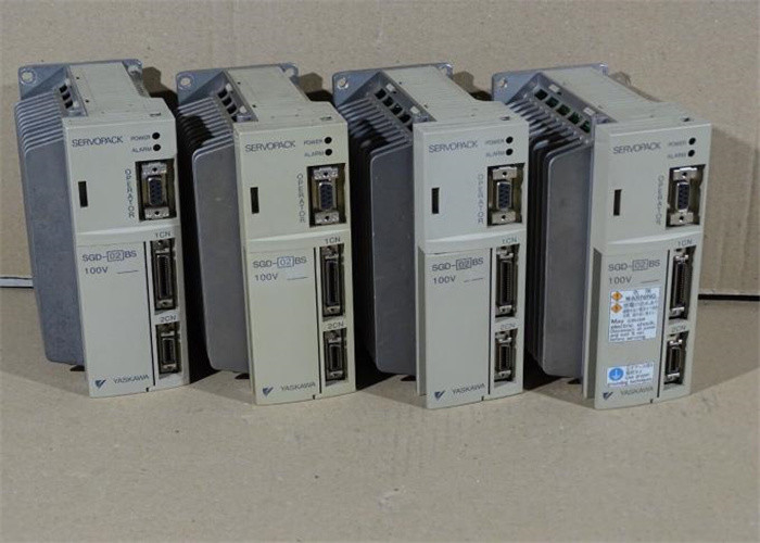 New Yaskawa Servo Drives SGD-02AH Working Power 200W Dalam Original Box Baru