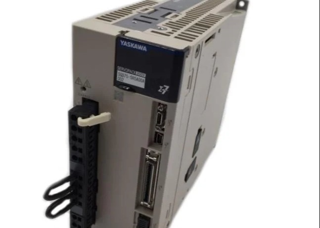 SGD7S-5R5A00A  Servo Drive YASKAWA SERI SIGMA-7  TEGANGAN ANALOG KERETA API PULSA