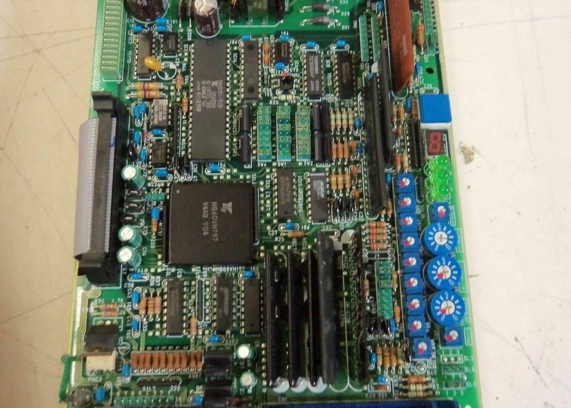 Yaskawa CACR Series Servo Motor Brand New Dalam Kotak Asli 230V