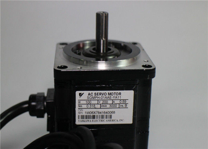 Industri Asli AC Servo Motor Yaskawa Electric SGMPH-01AAE-YA11 0.89A 200V 100W