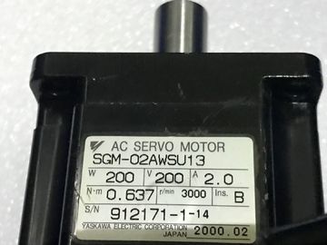 Yaskawa SERVO MOTOR 12 month warranty SGM-02AWSU13 3000r/min  Industrial Servo Motor