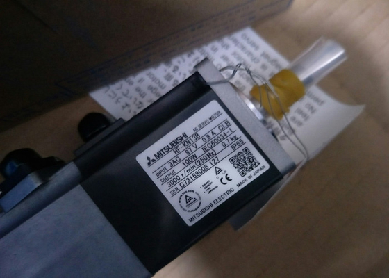 100W Mitsubishi Electric HF-KN13B Industrial 3 phase Servo motor 3AC 0.8A 3000R/MIN