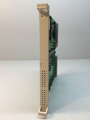 57160001-AAA DSDI 110A baru asli, Digital Input Board 32 Ch 24 VDC, opto-isol. deteksi peristiwa 32 (4 x 8) saluran.