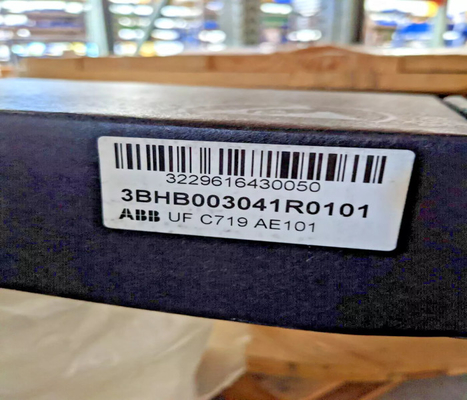 ABB UFC719AE01 Wide-Temperature Digital IO Module Module 3BHB003041R0101, -20°C sampai +60°C