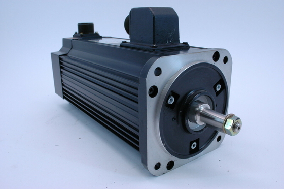USAGED-09A210E merek baru dan asli, 7.6A 0.85KW 1500r/min, 3-5 hari kerja waktu pengiriman.